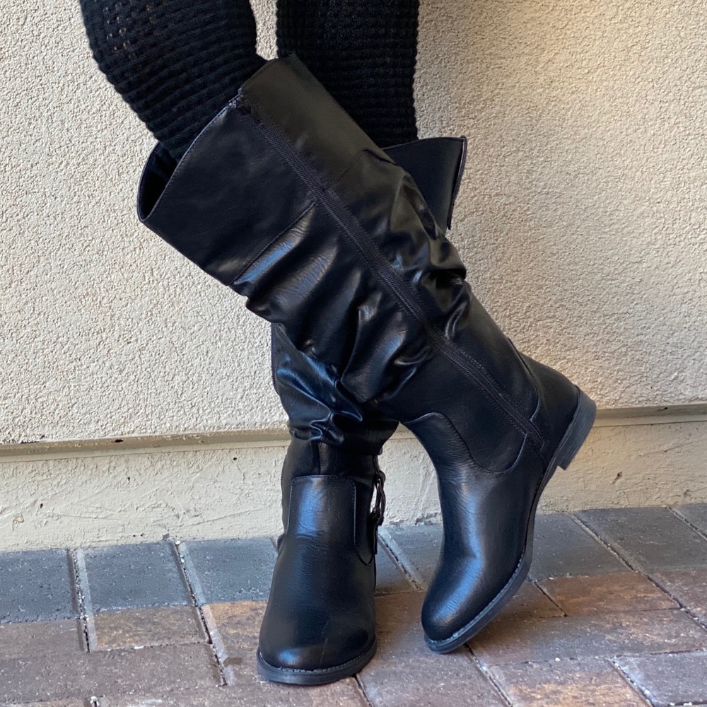 Black Knee High Slouchy Flat Boots Wide Fit Style - Picture 3 of 10